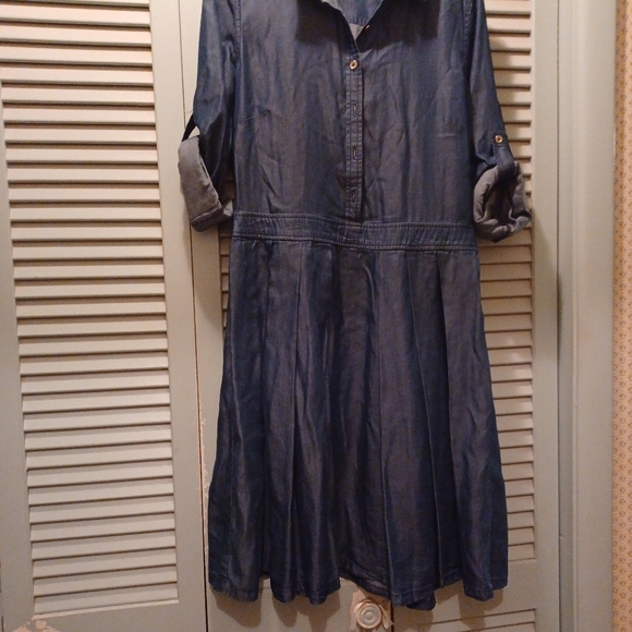 Tommy Hilfiger ladies dress - Picture 2 of 8